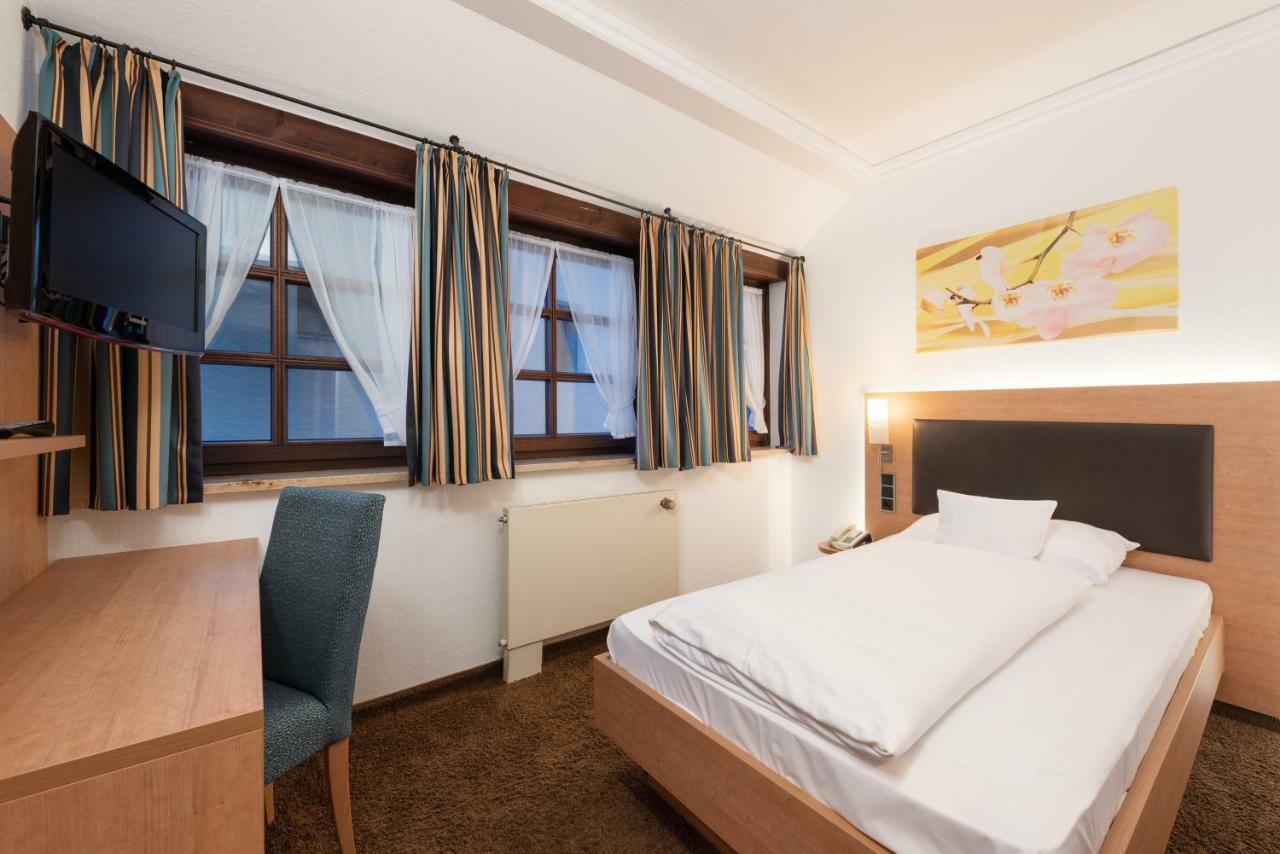 Hotel Riesengebirge Neuhof an der Zenn Luaran gambar